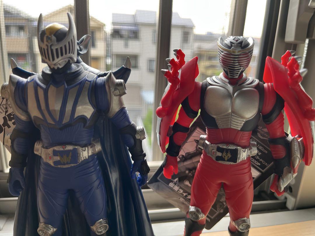 

[USED] Limited Edition Kamen Rider World Kamen Rider Ryuki & Knight 2-Piece Set