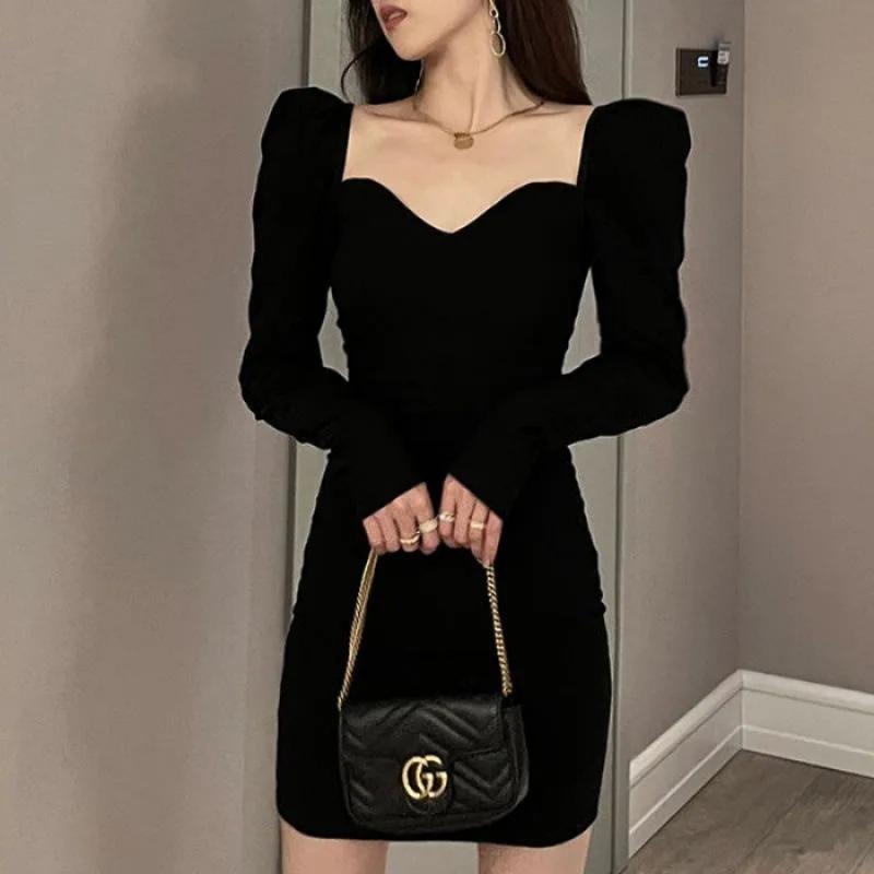 

Премиум платье с пышными рукавами, черный квадратный вырез, женская короткая юбка, облегающее бедра, раннеосеннее новое маленькое черное платье S