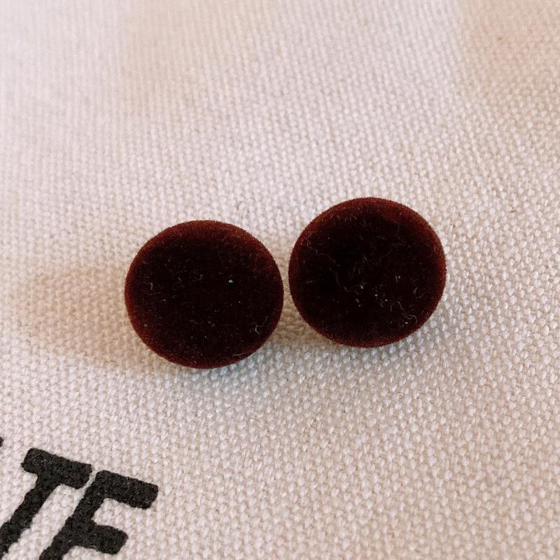 Silver Needle Flocked Round Square Stud Earrings: Elegant and Versatile High-End Jewelry