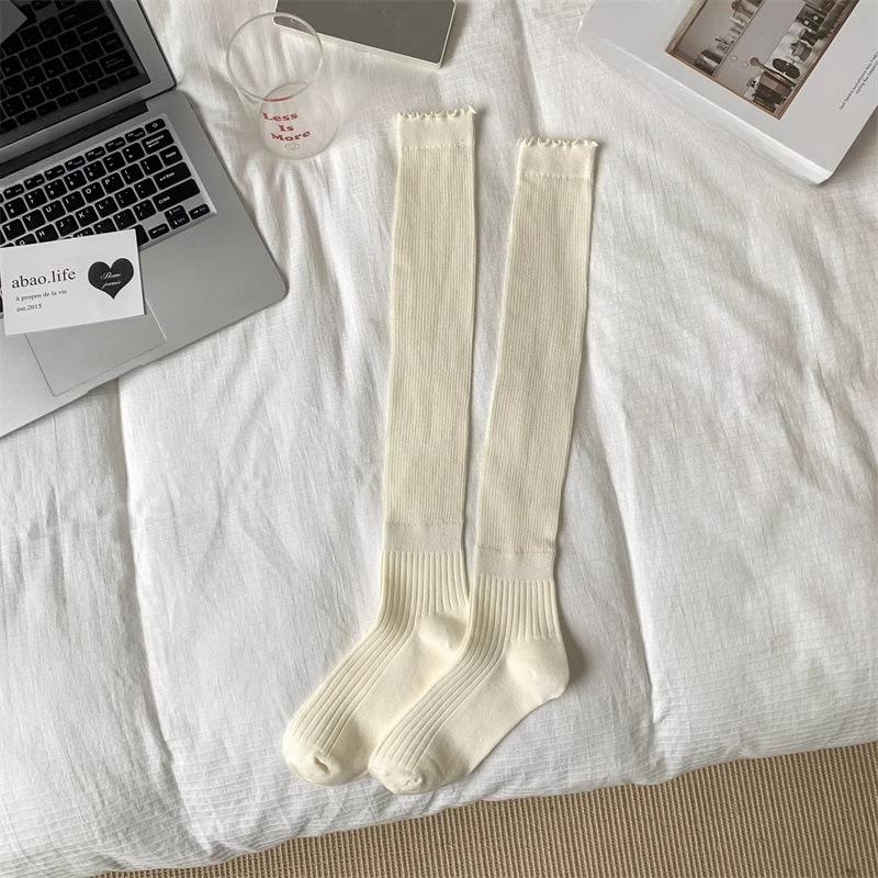 

Female Spring and Autumn Sweet Wooden Ear Side Calf Pile Socks 1 pair молоко, білий колір