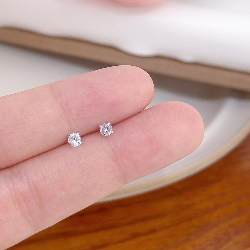 Girl Simple, mini and cute zircon ear studs. Versatile and sweet earrings
