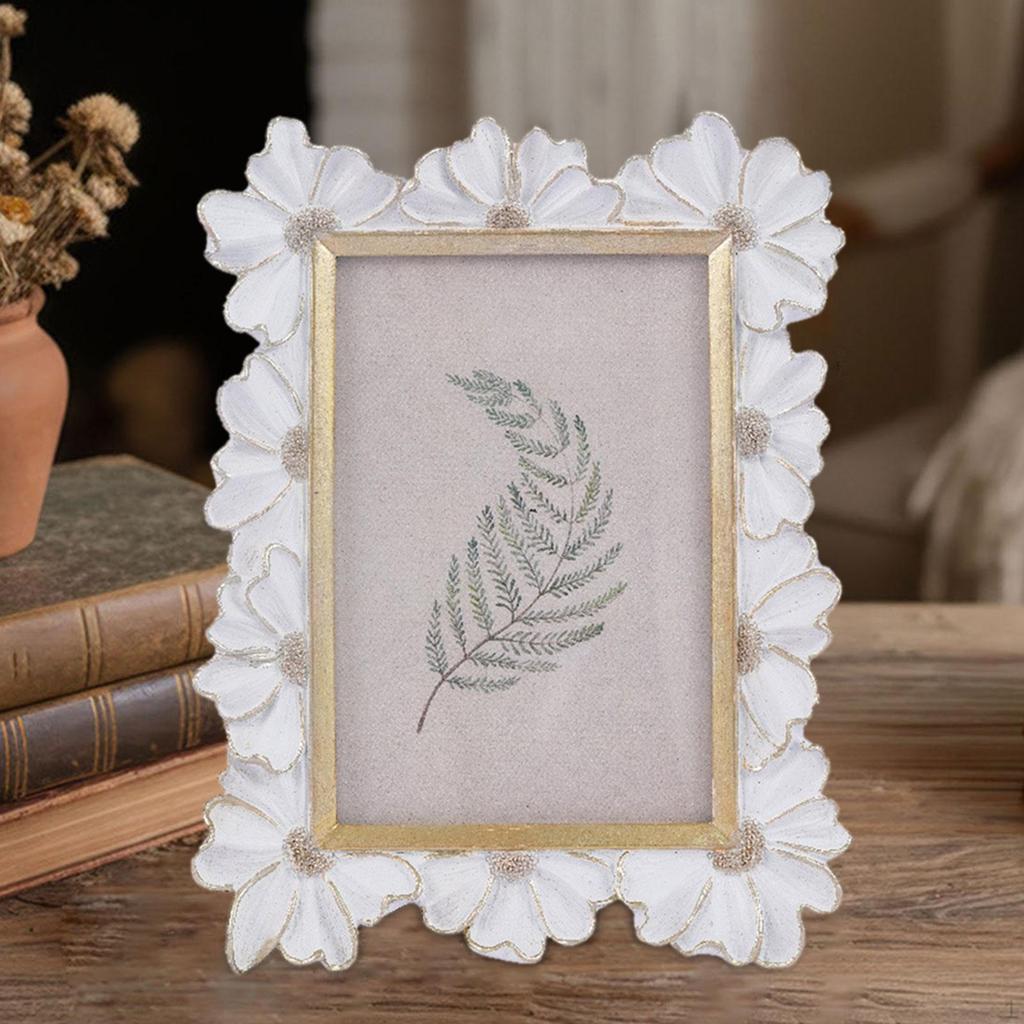 Decorative Resin Photo Frame , Vintage Holder for Classic European Ornament, Floral