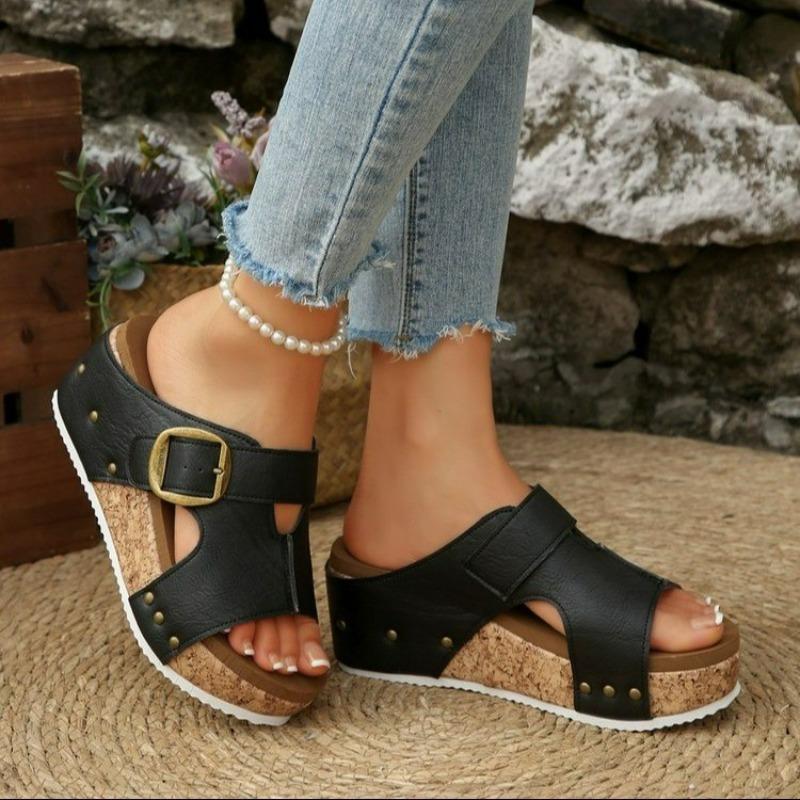 Large size wedge slippers women's summer new buttons decorative rivet slippers thick-bottomed cool slippers