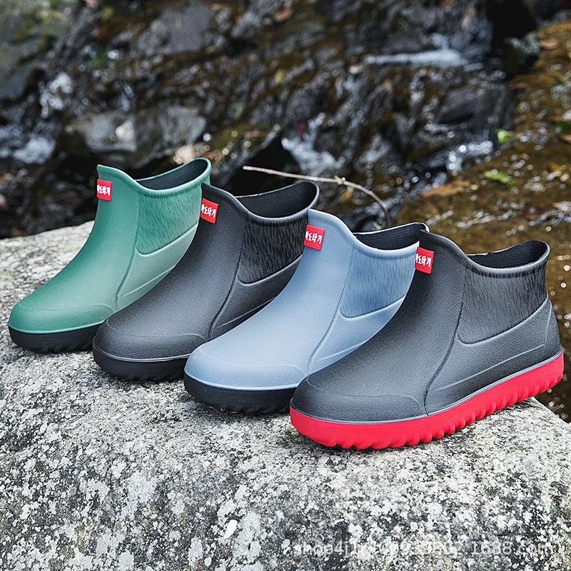 Men's and Women's Rain Boots Short Tube Water Shoes Non-slip Wear-resistant Plus Velvet Rain Boots Waterproof Warm Fishing Shoes Work Shoes