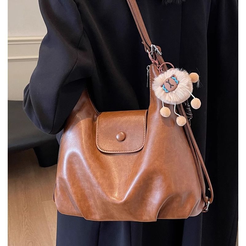 Premium sense retro large-capacity bag women's new spring and summer commuting double shoulder back bag single shoulder tote bag