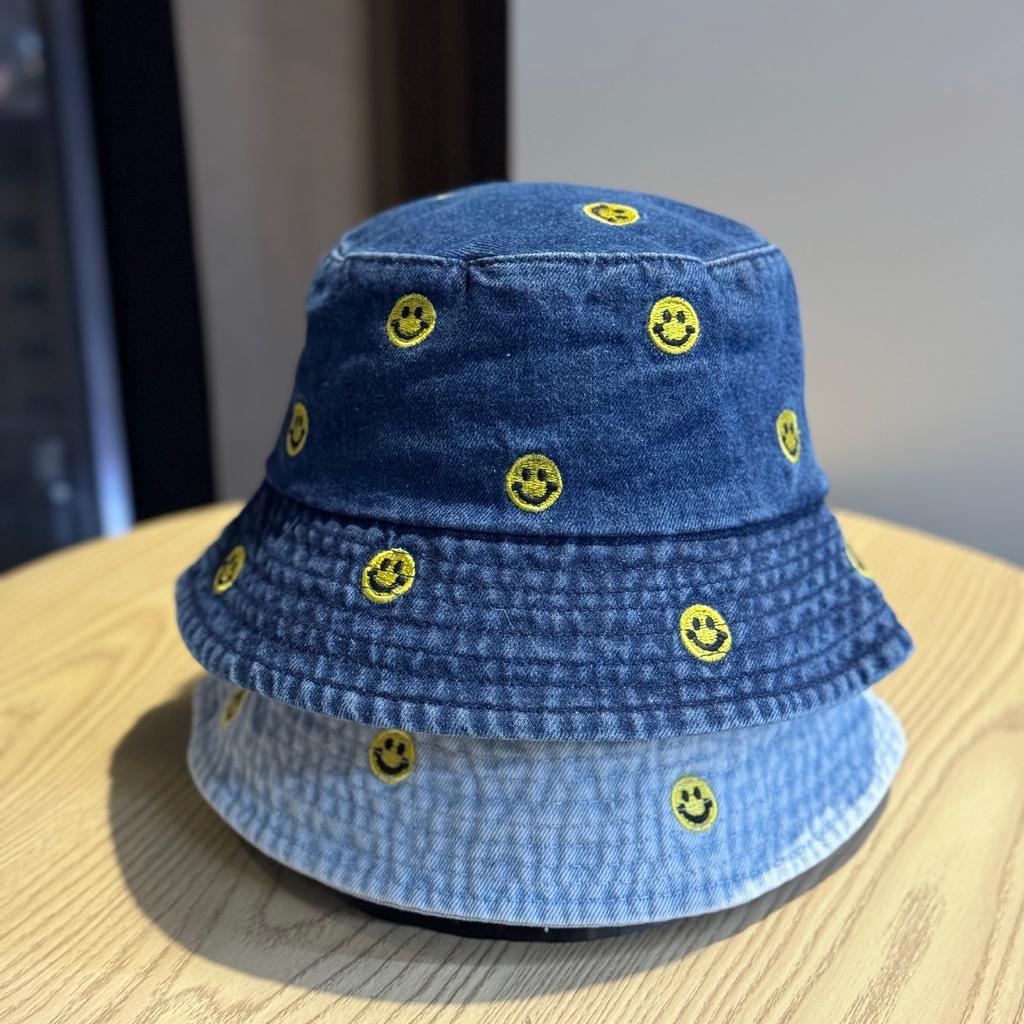 New casual denim fisherman hat for women, Korean style trendy smiley face embroidery, versatile bucket hat with small brim for sun protection