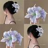 Fermacapelli a Fiore di Giglio Tridimensionale con Clip Fiore Realistica, Pinza a Morso di Squalo a Forma di Fiore da Donna, Fermaglio a Triangolo
