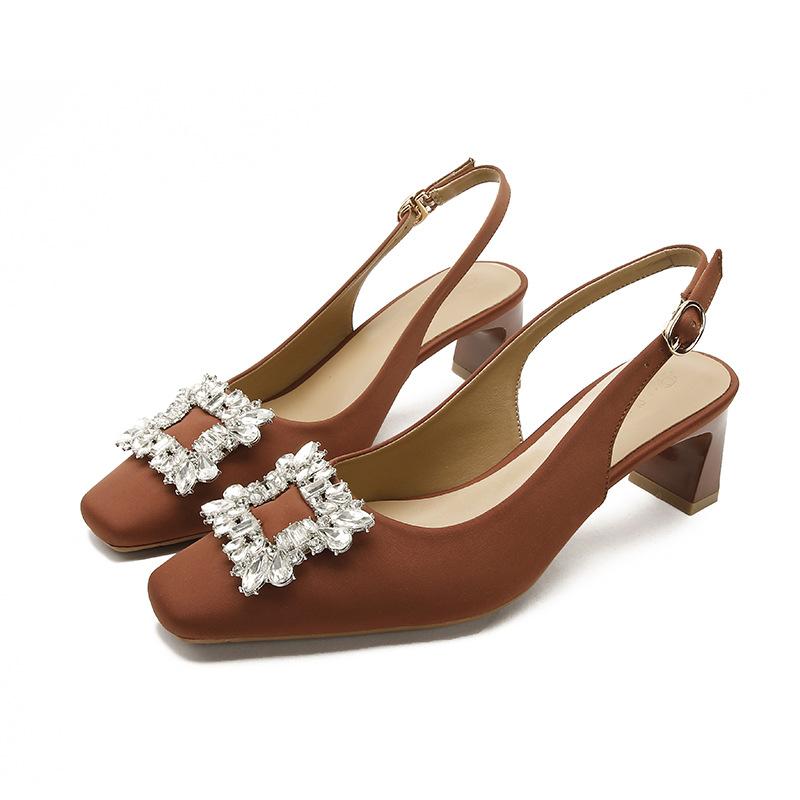 

Босоножки Baotou женские летние 2025 новые задние воздушные французские темпераментные одинарные туфли на среднем каблуке со стразами квадратная головка высокие каблуки толстый каблук 40 оранжевый