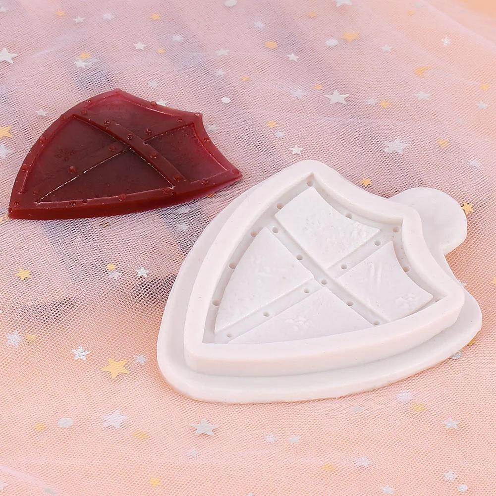 Kitchen Cake DIY Baking  Double Sword Soldier Ancient Shield Chocolate Silicone Mold Fondant Doll Cake Decoration Dripping Clay
