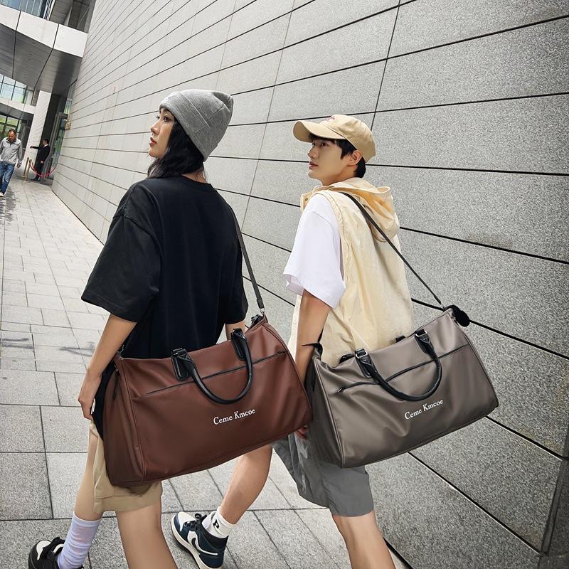 Dry and wet separation sports fitness bag men's and women's outdoor trend leisure messenger bag simple large capacity short-distance travel bag