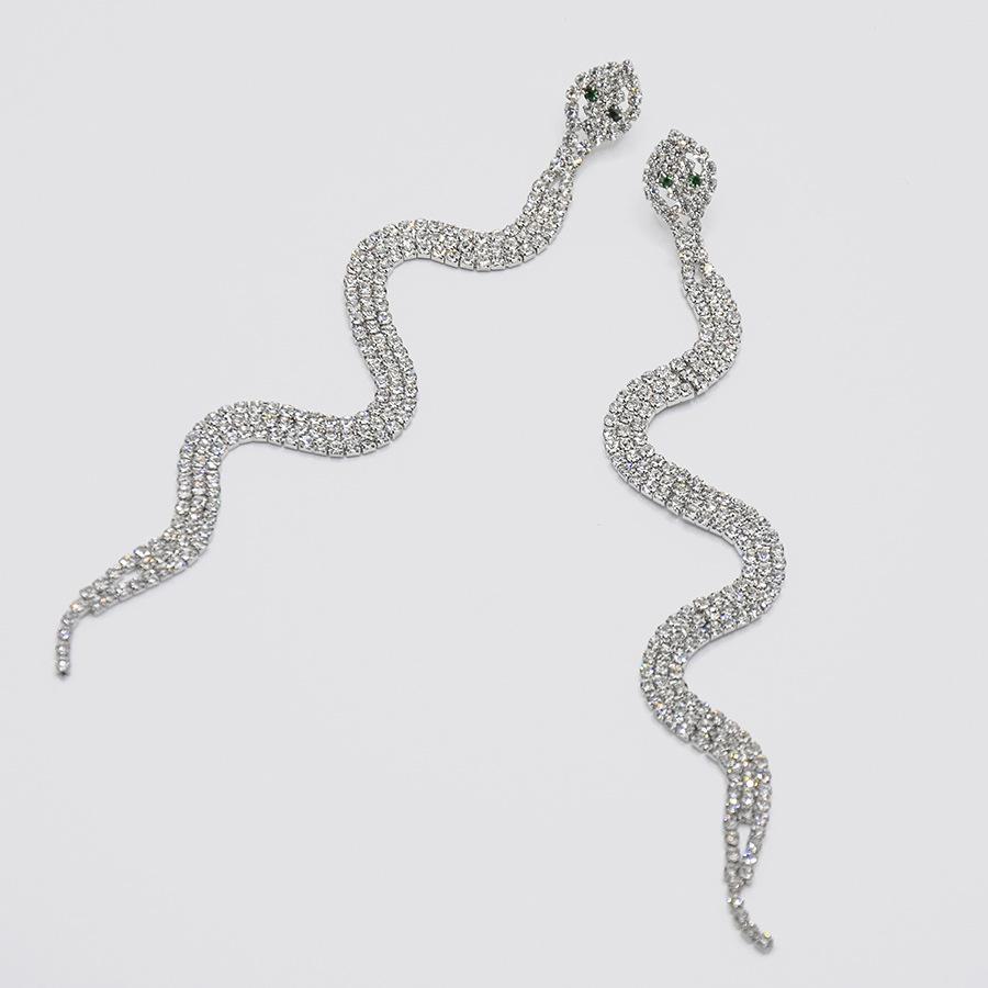 Boucles d'oreilles élégantes à pampilles en forme de serpent et strass: Un mélange exquis de mode européenne et américaine