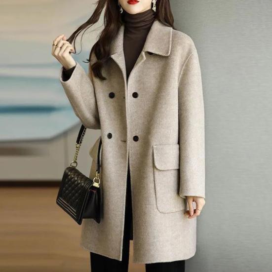 Women Overcoat Solid Color Lapel Collar Mid-Length with Buttons Loose-fitting Keep Warm Polyester Winter Warm Women Double-Breasted Overcoat for Lady