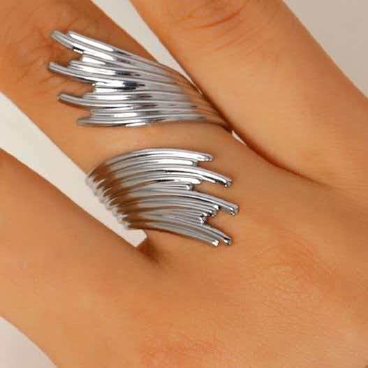 Exaggerated Personality Stainless Steel Feather Wings Open Bangles Rings Set for Women Fashion Designer Banquet Jewelry Gifts