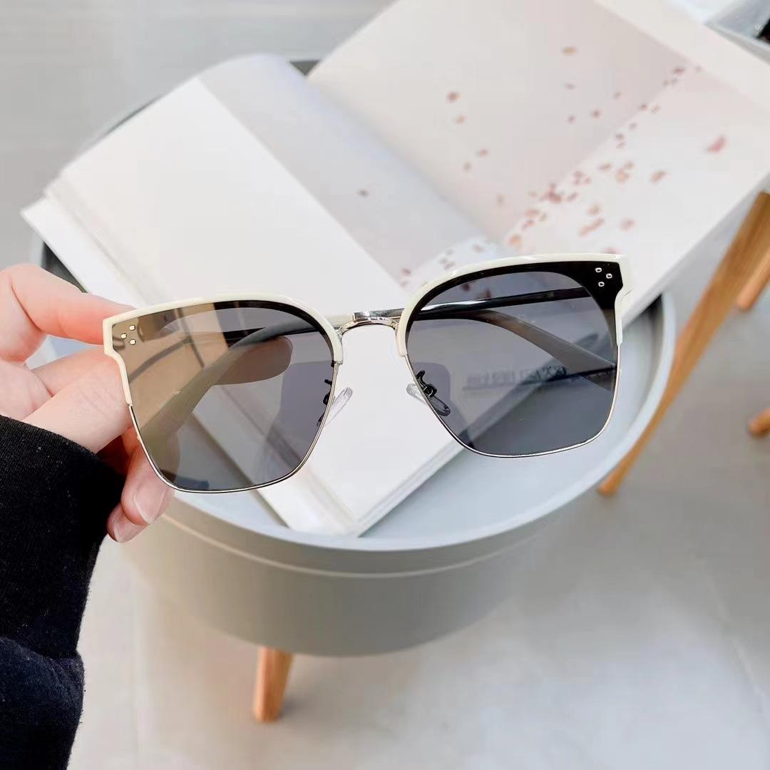 High Quality Women Sun Glasses Stylish Designer Square Shape Female Sunglasses Semi-rimless Men Sunglass