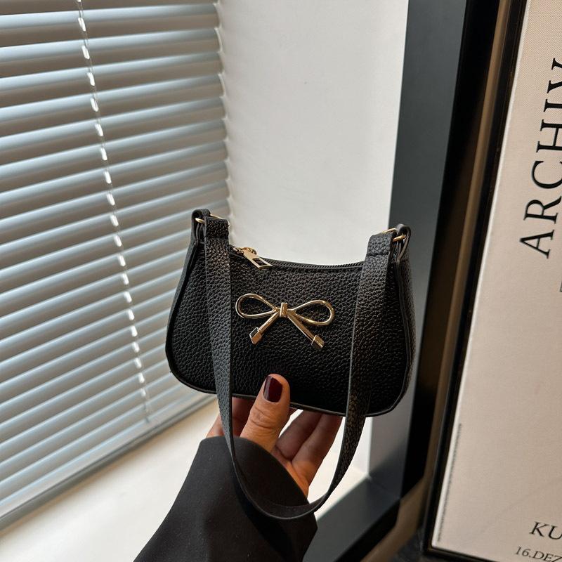 Solid Color Bag Women's 2025 New Niche Summer Fashion Trend Underarm Bag Casual Foreign Style Shoulder Messenger Bag