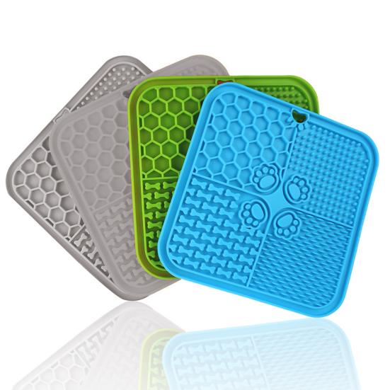Dog Lick Mat with Suction Cup Interactive Pet Feeding Mat for Slow Feeding Anxiety Relief Pet Licking Pad for Large Small Dogs Cats