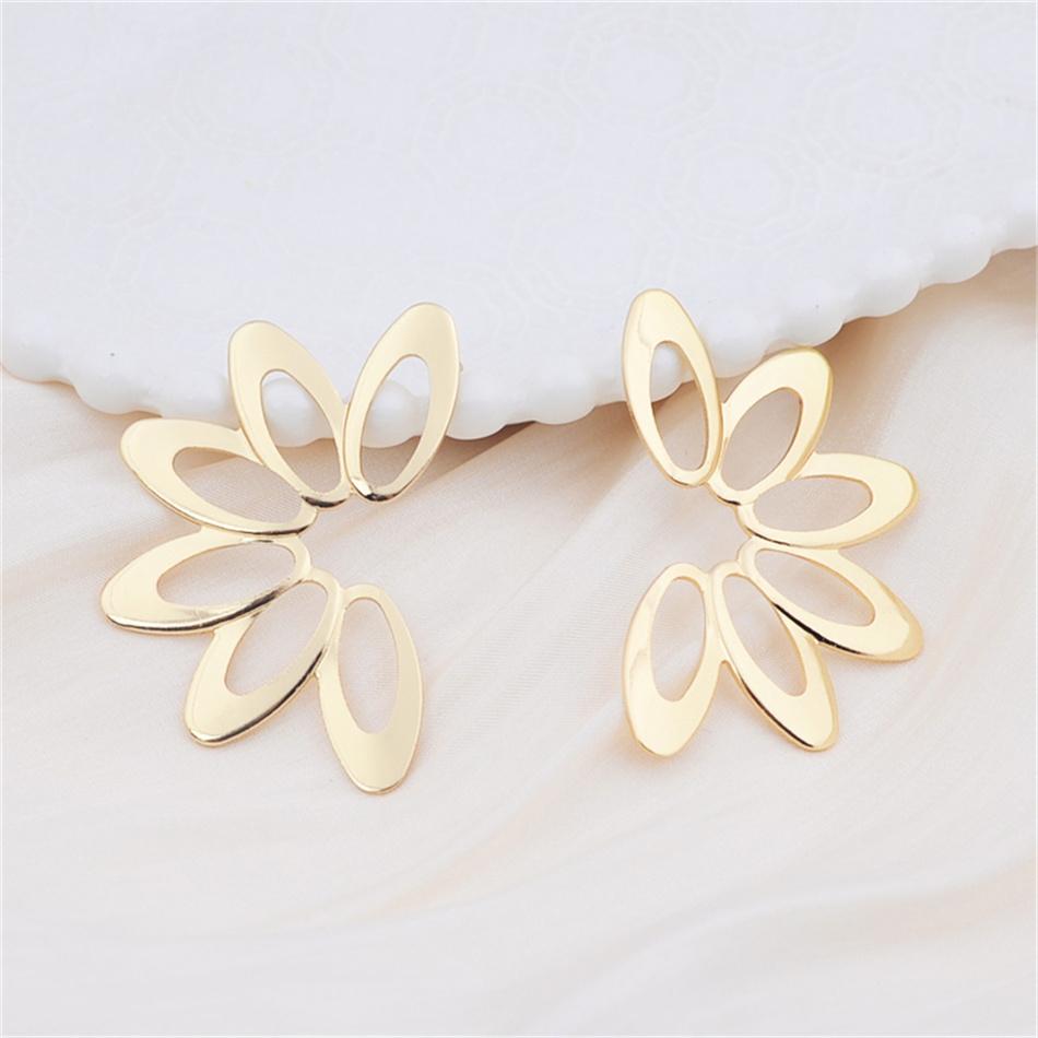 Hollow Flower Smooth Metal Golden Drop Earrings for Women Personality Fashion Geometry Charm Ear Jewelry Pendientes