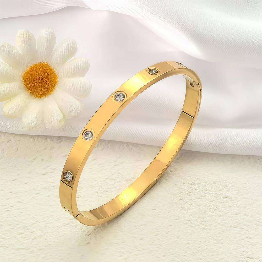 Bracelet Rétro Minimaliste Tendance pour Femmes en Acier Inoxydable Transfrontalier