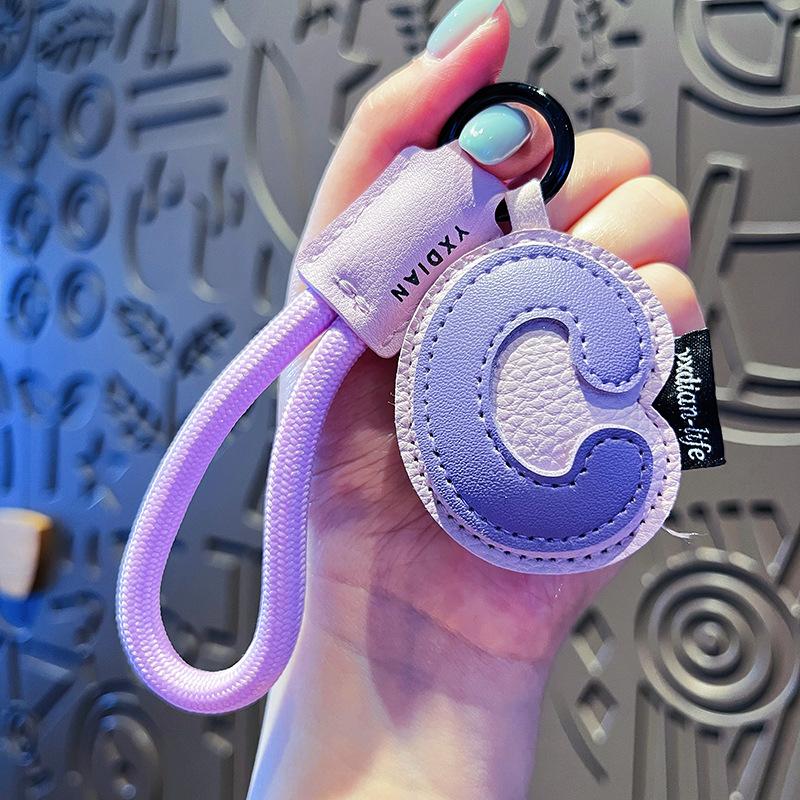 Creative Exquisite 26 English Letter Keychain Pu Leather Bag Hanging Charms Alphabet Keyring Ornaments Lucky Pendant Couple Gift