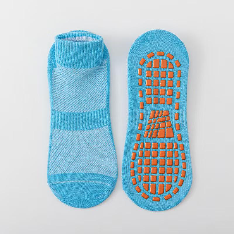 

Non-Slip Floor Socks for Kids & Adults - Indoor Trampoline & Yoga Use S 25-28 [1-3 years]