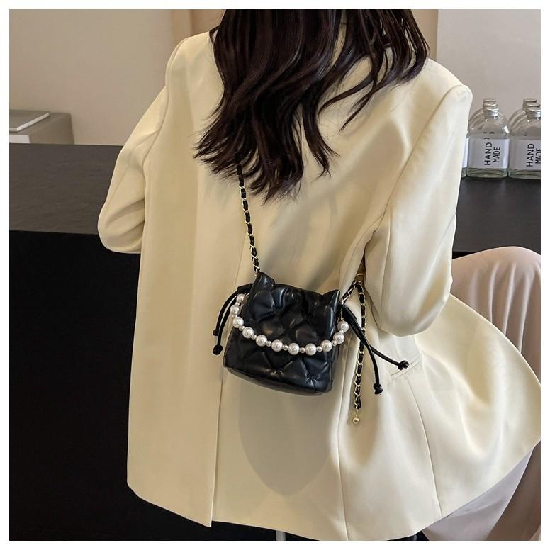 IELGY Summer Diamond Embroidered Bucket Bag All-Match Chain Crossbody Bag