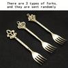 6pcs Vintage Spoons Fork Mini Royal Style Metal Golden Carved Coffee Snacks Fruit Prikkers Dessert Fork Kitchen Tool