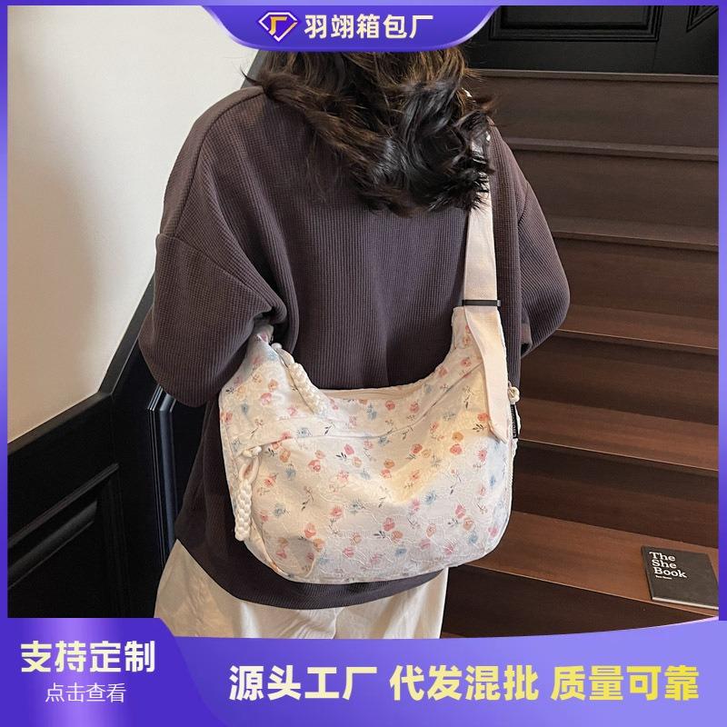 Niche floral dumpling bag women's new versatile shoulder bag versatile large-capacity casual messenger bag