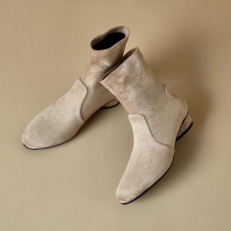 Women's Low-heeled Short Boots Autumn and Winter New Comfortable and Versatile Solid-color Thick-heeled Large-size Simple Short Boots