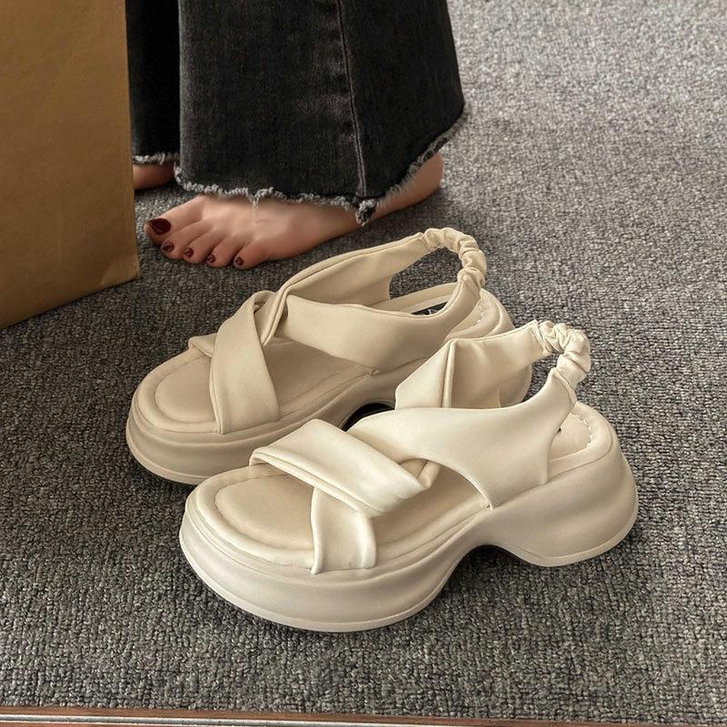 Sandals women's summer new muffin platform casual beach shoes high-end French with skirt Roman shoes