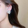 18K Gold-Plated Zircon Flower Pearl Ear Cuff - Elegant and Stylish Light Luxury Earrings