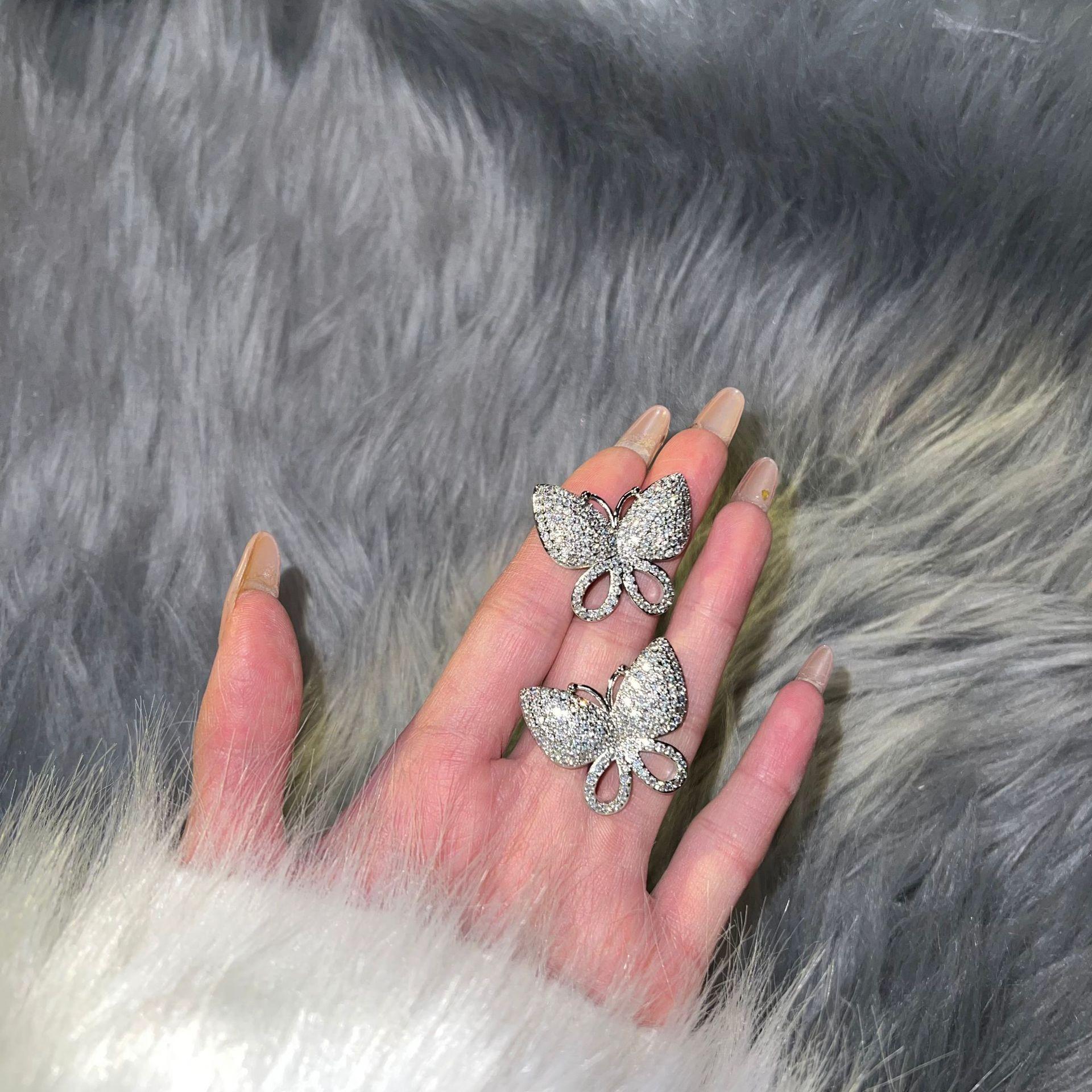 Wind, original niche design, butterfly elements, full of diamonds, celebrities, light luxury, elegant temperament, stud earrings, women