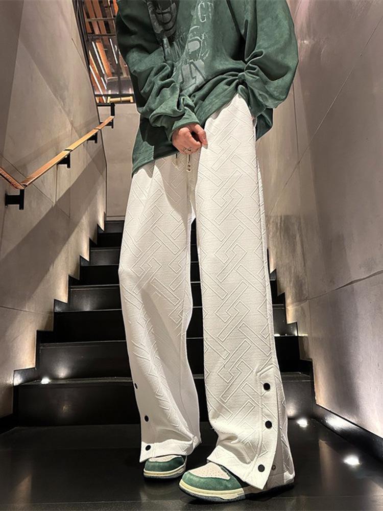 

Мужские спортивные брюки в стиле ретро с плотной драпировкой и разрезами Medium белый