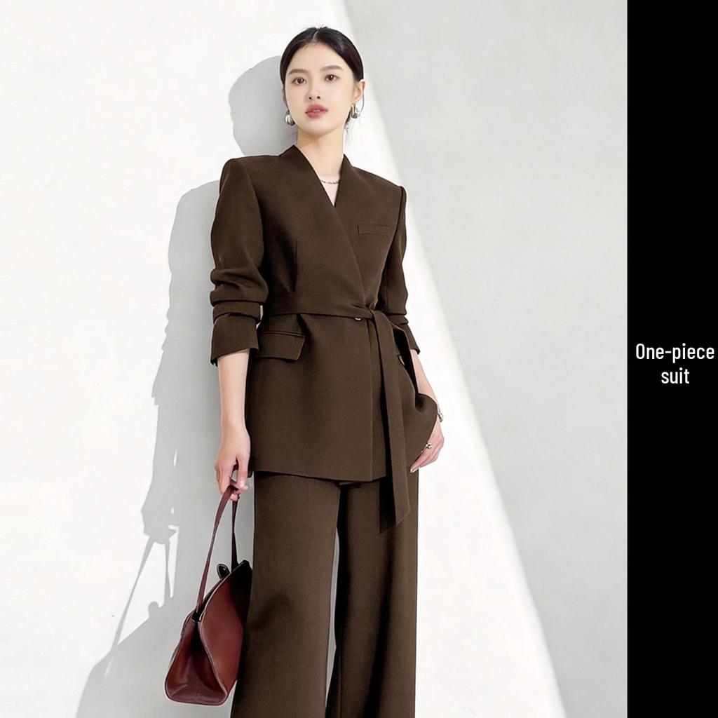 Elegant Coffee-Colored Collarless Skirt Suit for Women with Waist-Cinching Belt - Perfect for Urban Professional Style and Commuting.