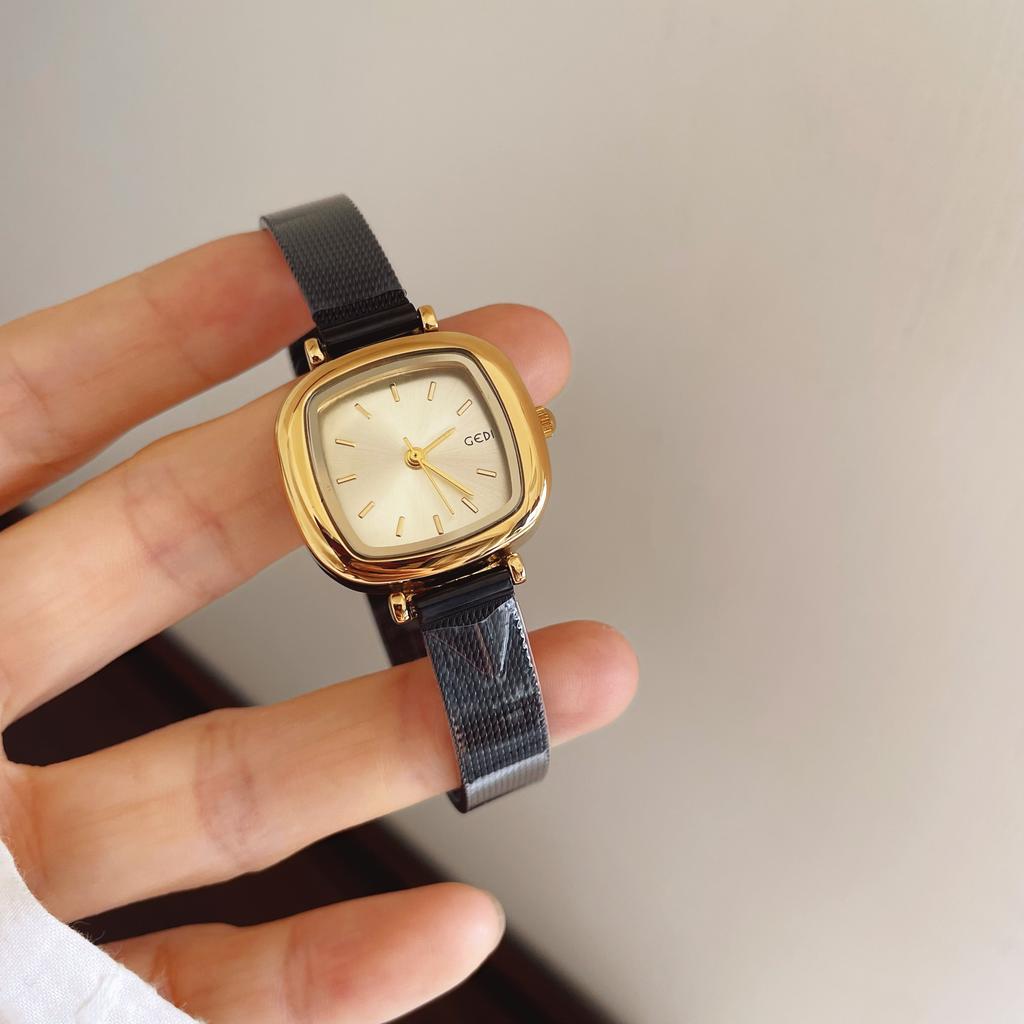 Black Gold Small Square Watch New Women's Retro Dial Mesh Strap Temperament Luxury High Quality Quartz Watch Accessories
