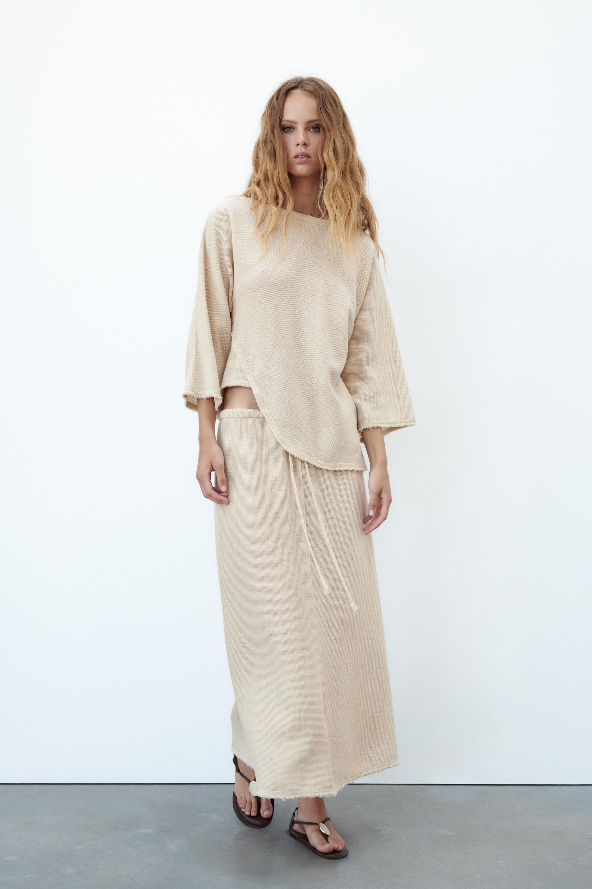 

ЮБКА С РУСТИКОВОЙ ТЕКСТУРОЙ