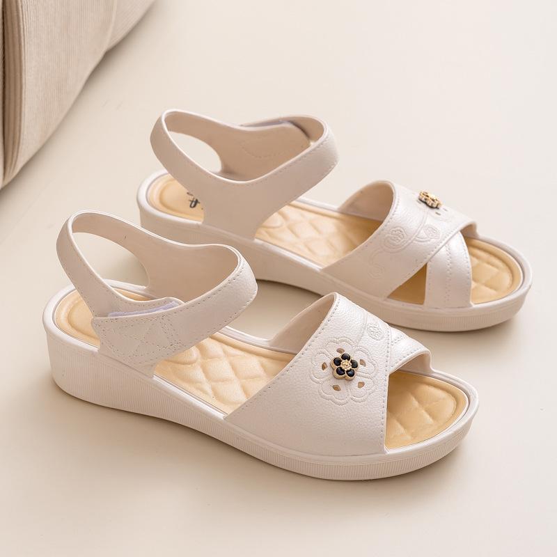 New Summer Women Sandals Casual Women Flat Female Wedges Sandals Soft Sole Cozy Mother Shoes