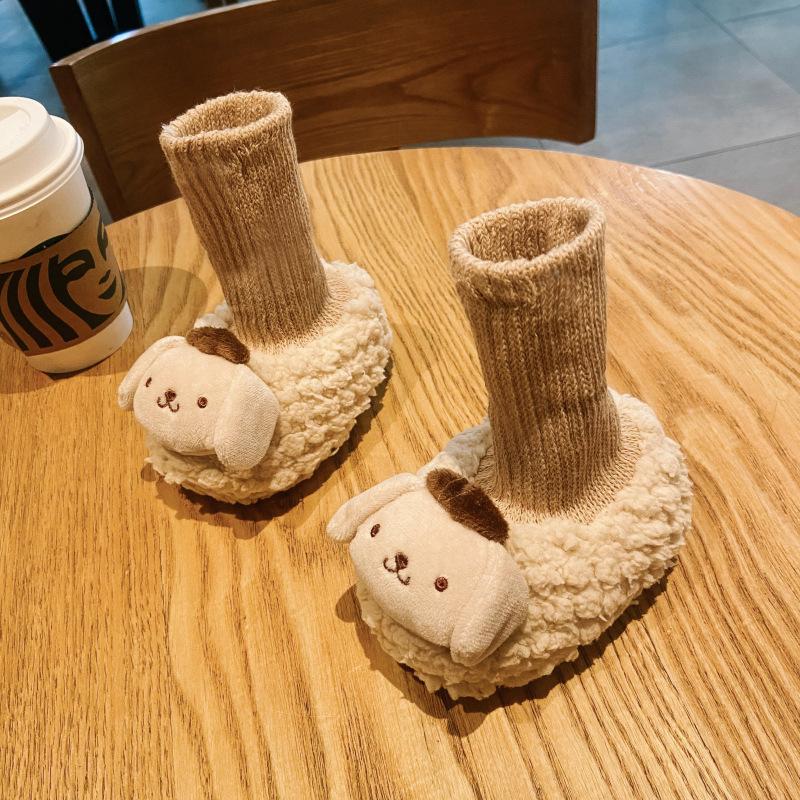 

удобная обувь детская обувь носки с мягкой подошвой плюшевая обувь для малышей для мальчиков и девочек мультяшные защитные носки для детских ножек zapatillas S