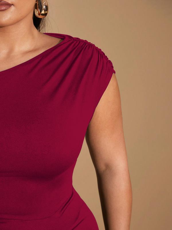 Letnia 2025 Dopasowana Sukienka Podkreślająca Talie z Rozcięciem - Styl Europejski i Amerykański z Krótkimi Rękawami