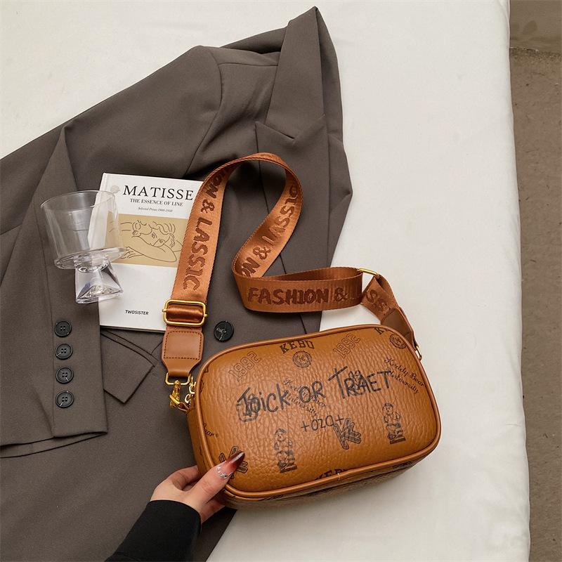 

High-end niche printed bag women s new versatile casual small square bag fashion shoulder messenger bag