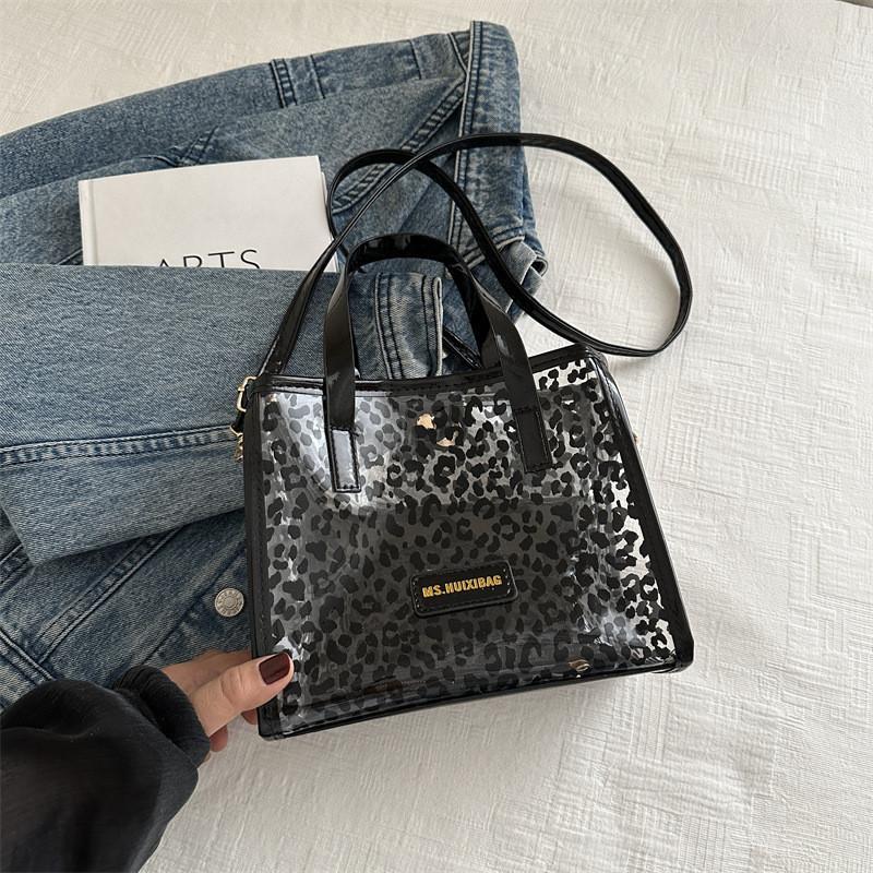 Stylish Large Capacity Transparent Jelly Shoulder Bag For Mothers 2024 Spring New Street Fashion Tote Bag