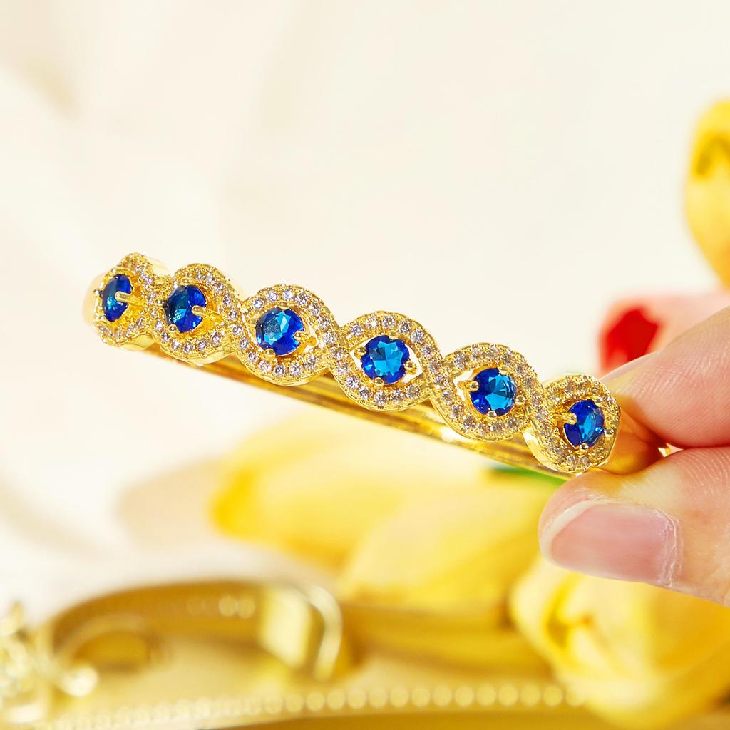 CMM Oszałamiające Bransoletki Sztywne z Ogniwami Niebieskie Cyrkonie Sześcienne Dodają Koloru Ponadczasowe Akcesorium dla Eleganckich Kobiet