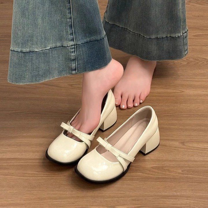 

2025 spring new bow square head medium heel high heels women s spring and autumn French Mary Jane shoes thick heel single shoes 40