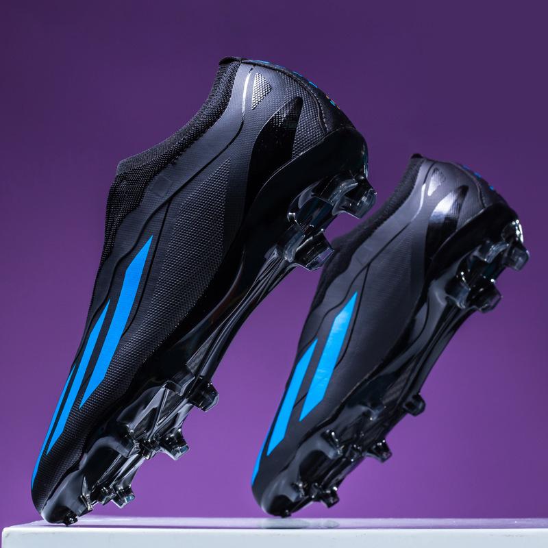 20252025 Seamless Fly-woven Football Shoes Men's and Women's Low-top Students' Broken Nails and Spikes Competition Training Shoes