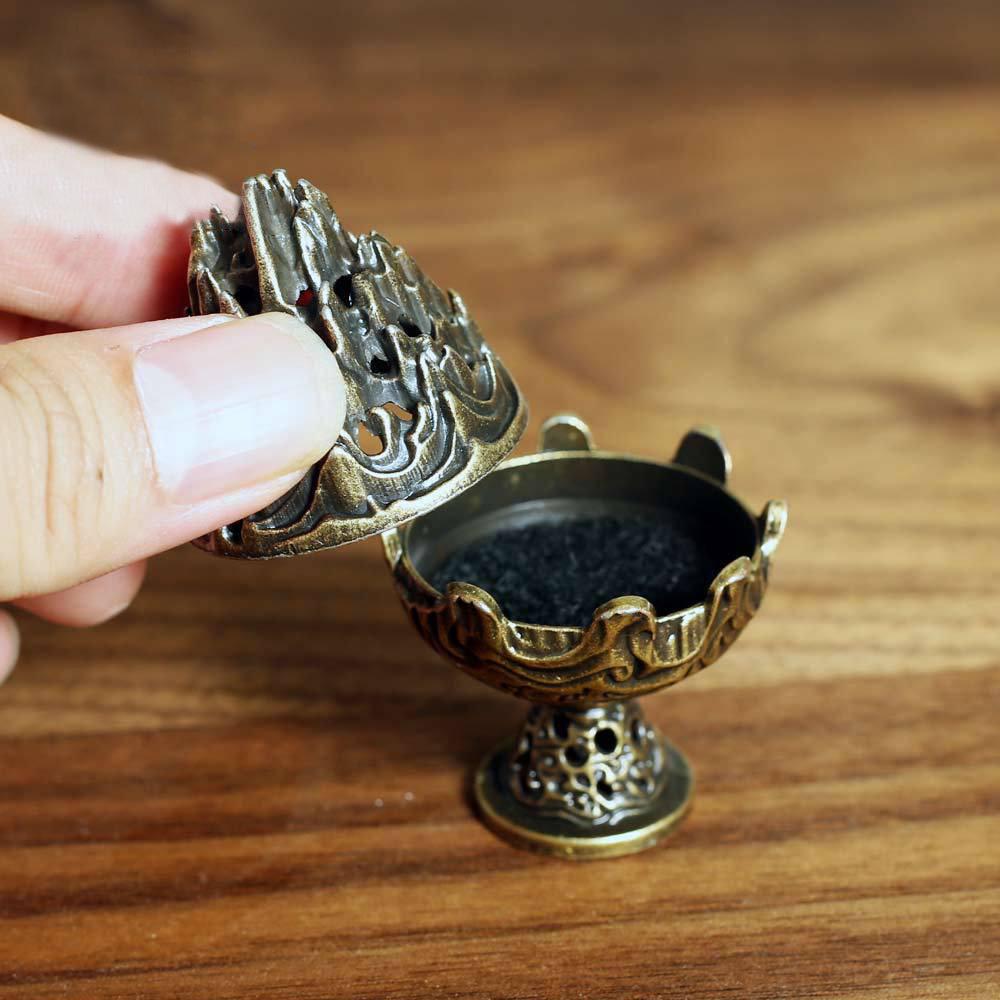 Retro Mini Hollow-Out Boshan Incense Burner - Creative Cloud Design for Office or Home Decor