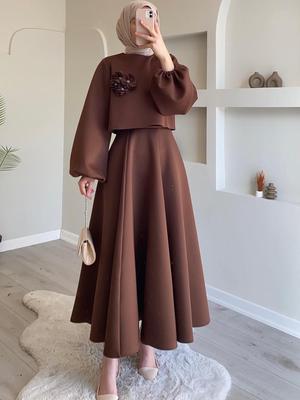 Women's Caramel Floral Lantern Sleeve Dress Set - Two-Piece Autumn 2025 Collection.