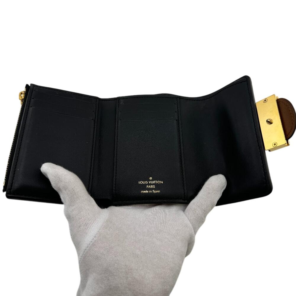 LOUIS VUITTON M68725 flap Monogram reverse leather Portefeuille Daufine Compact Tri-fold wallet Brown leather Women Used