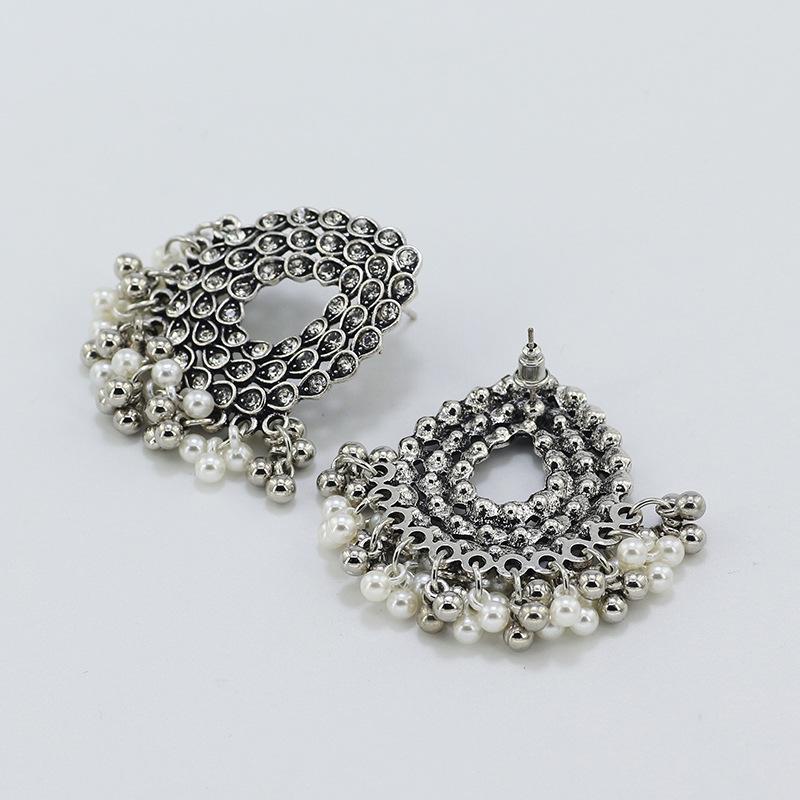 Hollow Pearl Tassels Inlaid with Diamonds Retro Folk Earrings Female Earrings Eid Al-Fitr Lasser Bairam