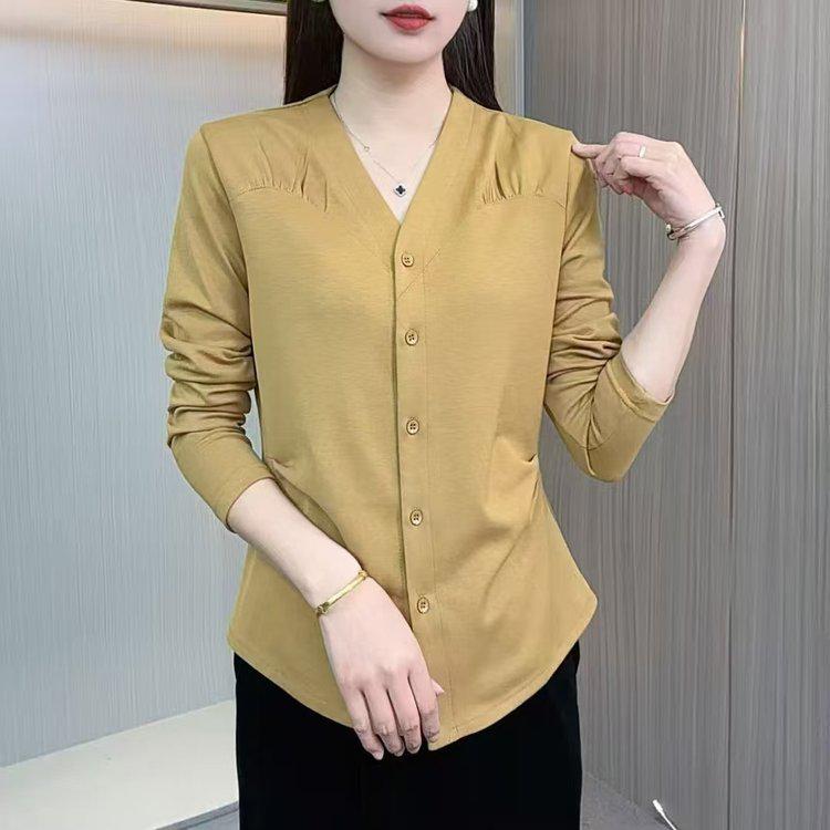 2026 Spring Women's Long Sleeve Versatile Top: Age-Reducing Design for Mothers