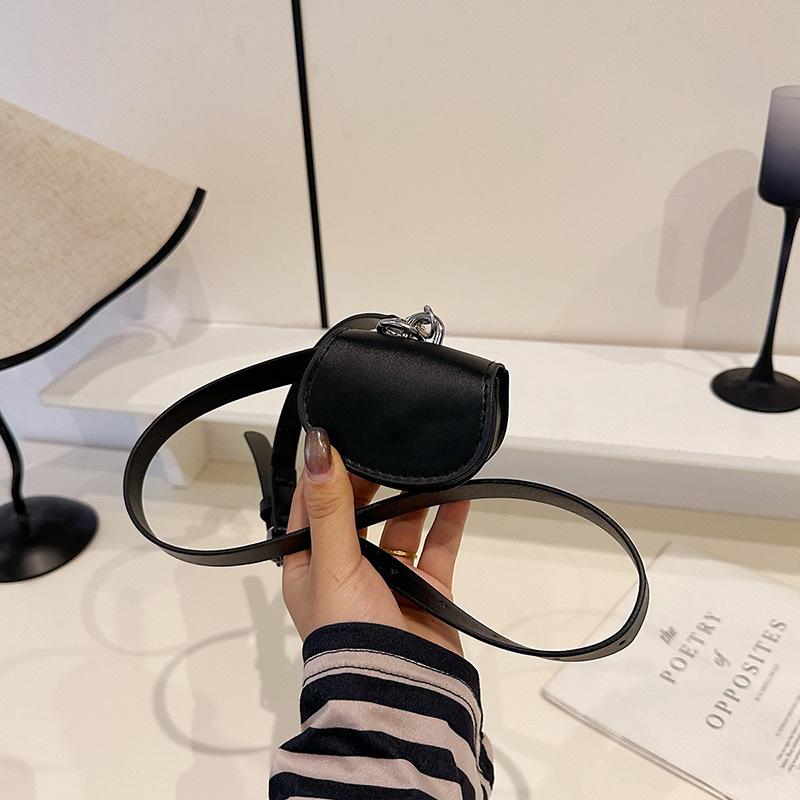 

New mini compact semi-circular small bag, lipstick key, earphones, fanny pack, women s belt, fashionable and versatile чёрный