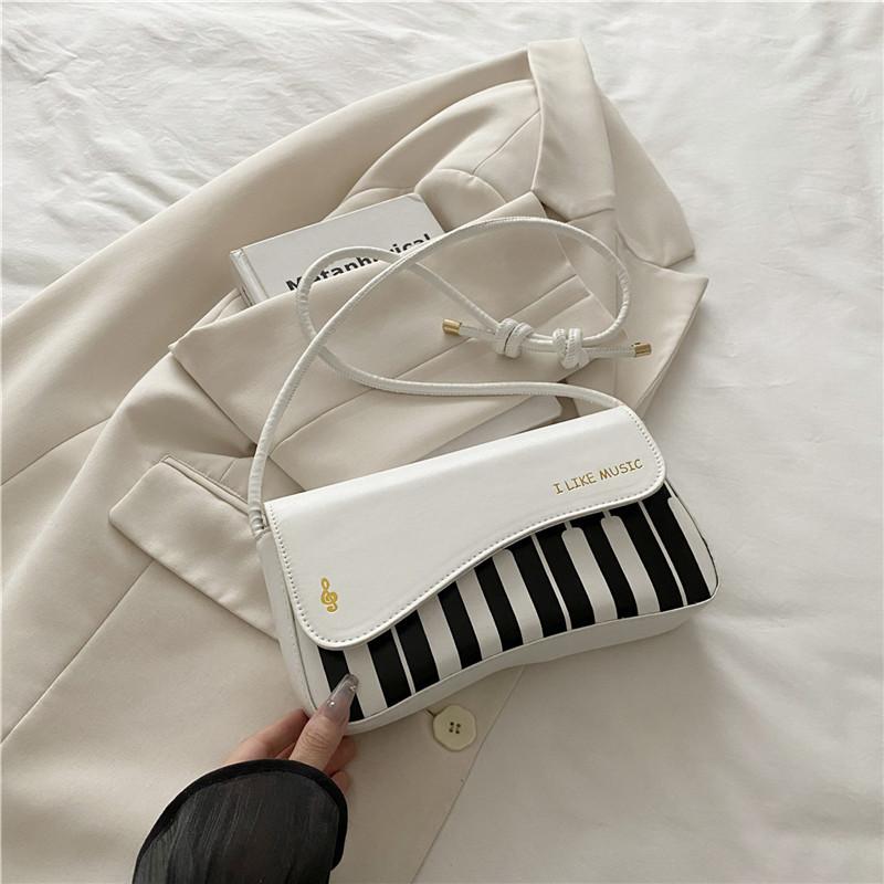 

Summer new beautiful piano pattern casual small square bag girl retro casual shoulder messenger bag bag woman білий